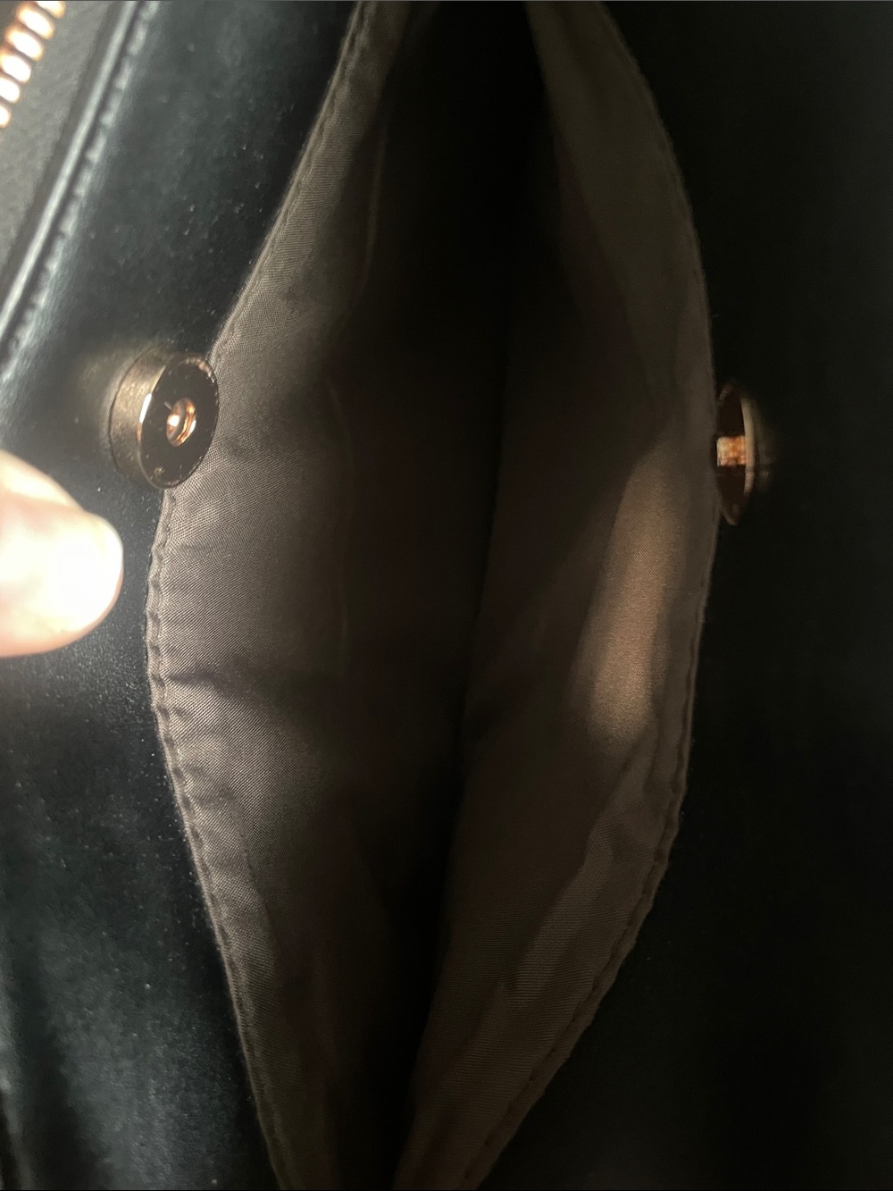 Matt & Nat smooth vegan leather Satchel bag - Picture 8 of 16